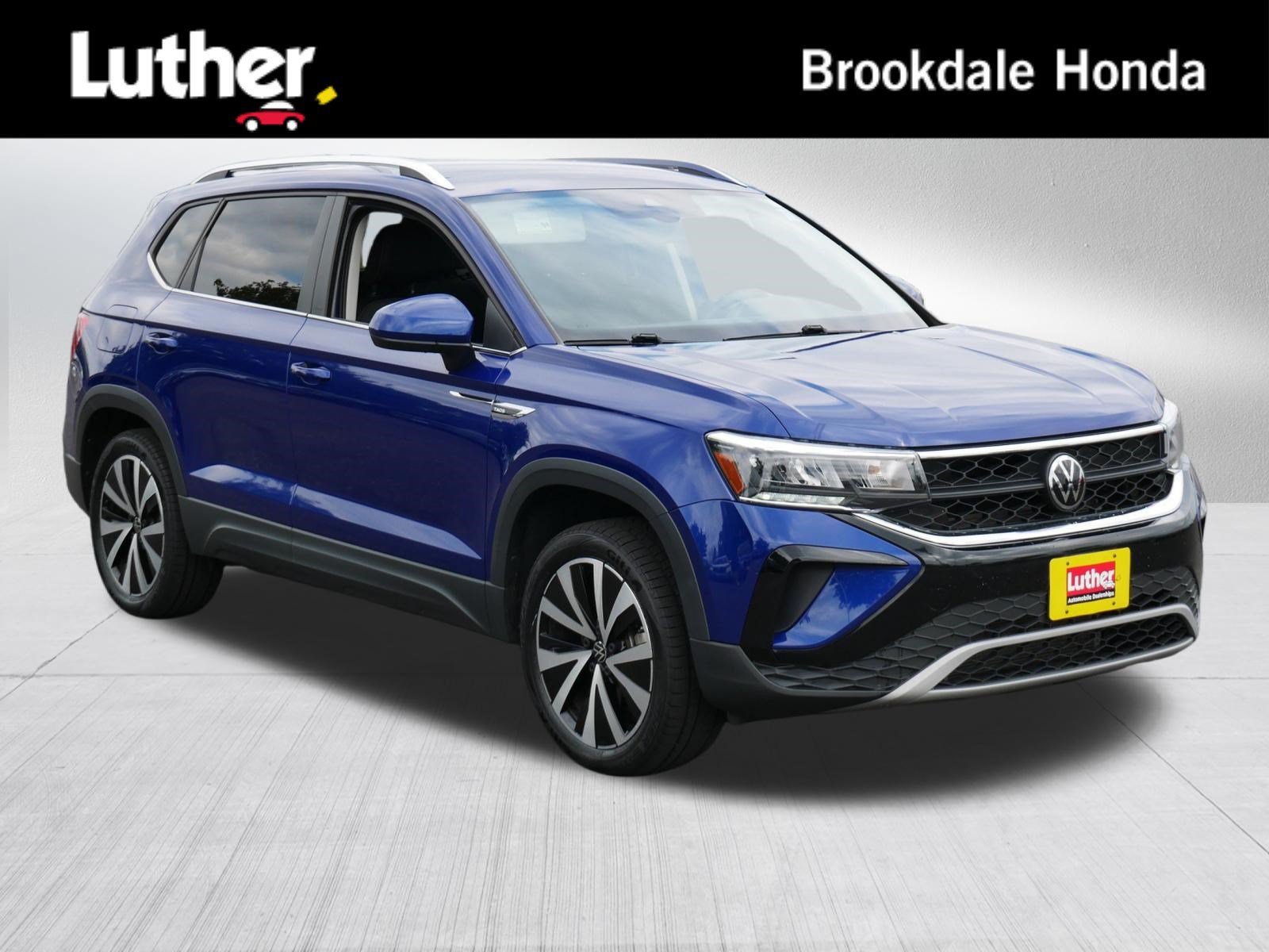 Used 2022 Volkswagen Taos SE w/ Driver Assistance Package