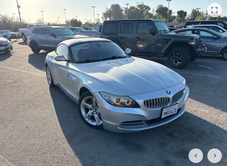 Used 2011 BMW Z4 sDrive35i RWD image 3