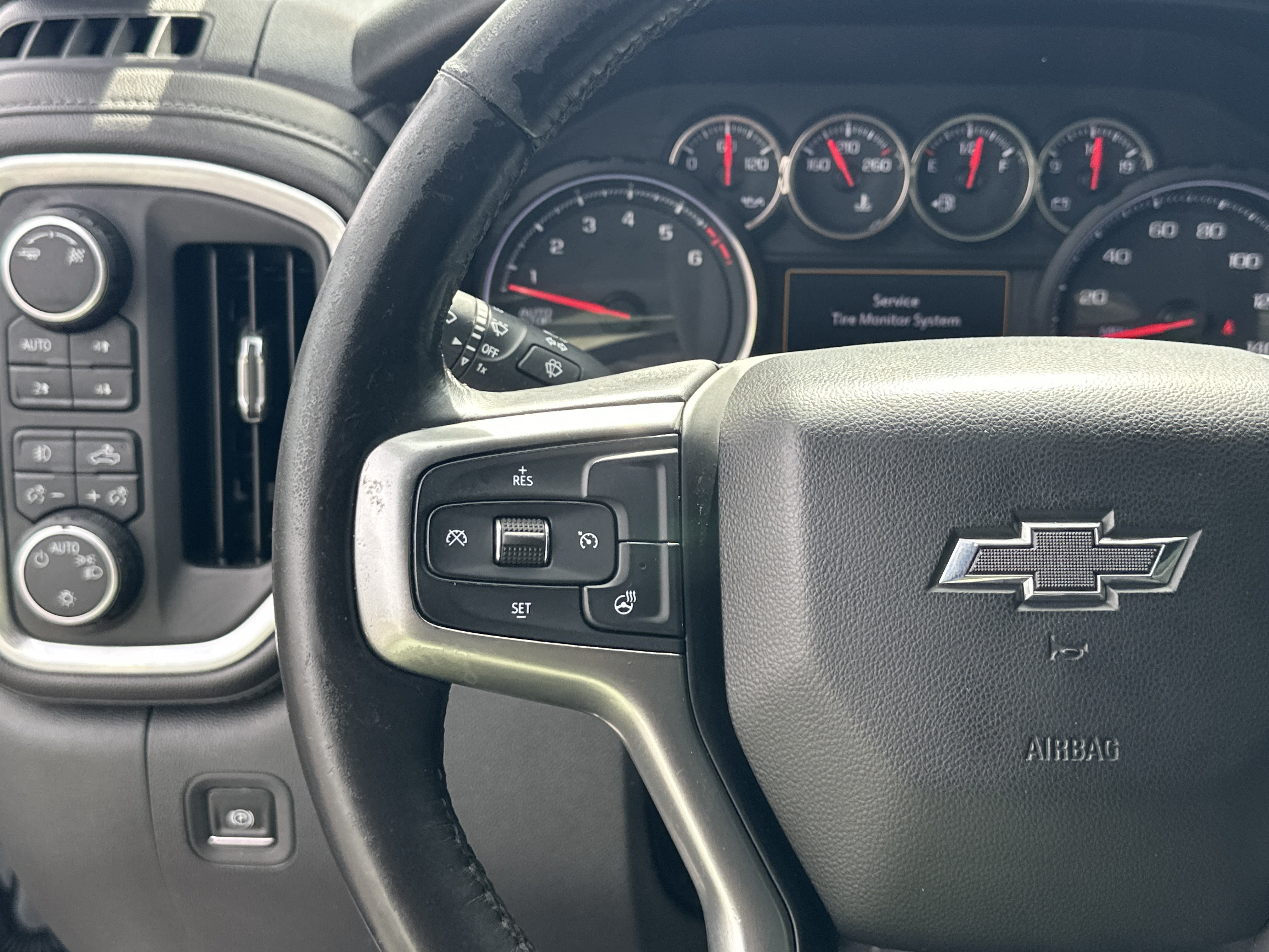 Used 2019 Chevrolet Silverado 1500 RST AWD/4WD image 26