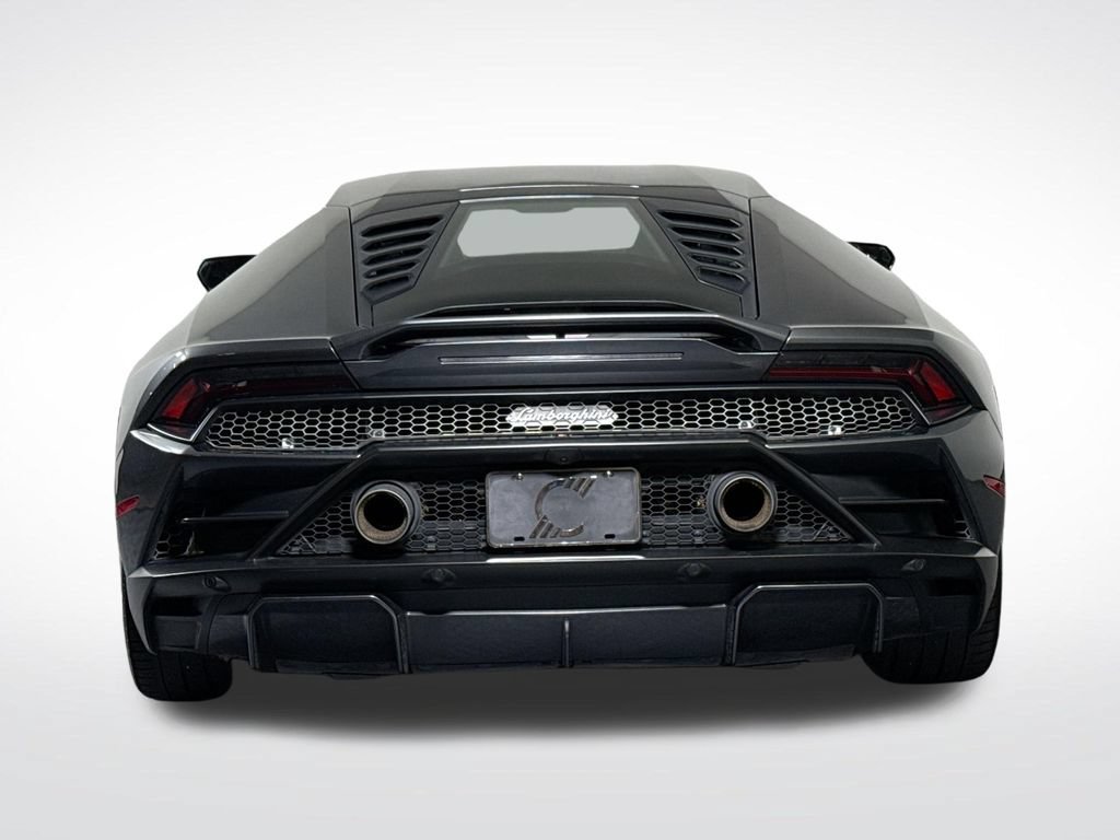 Used 2021 Lamborghini Huracan EVO RWD image 4