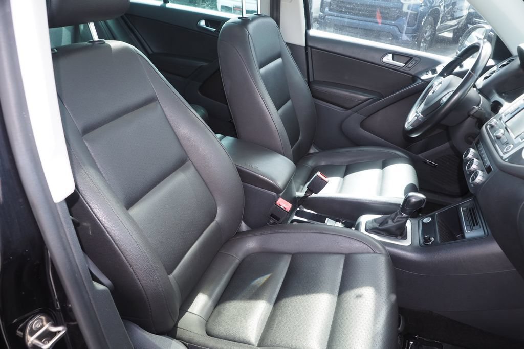 Used 2015 Volkswagen Tiguan S FWD image 19