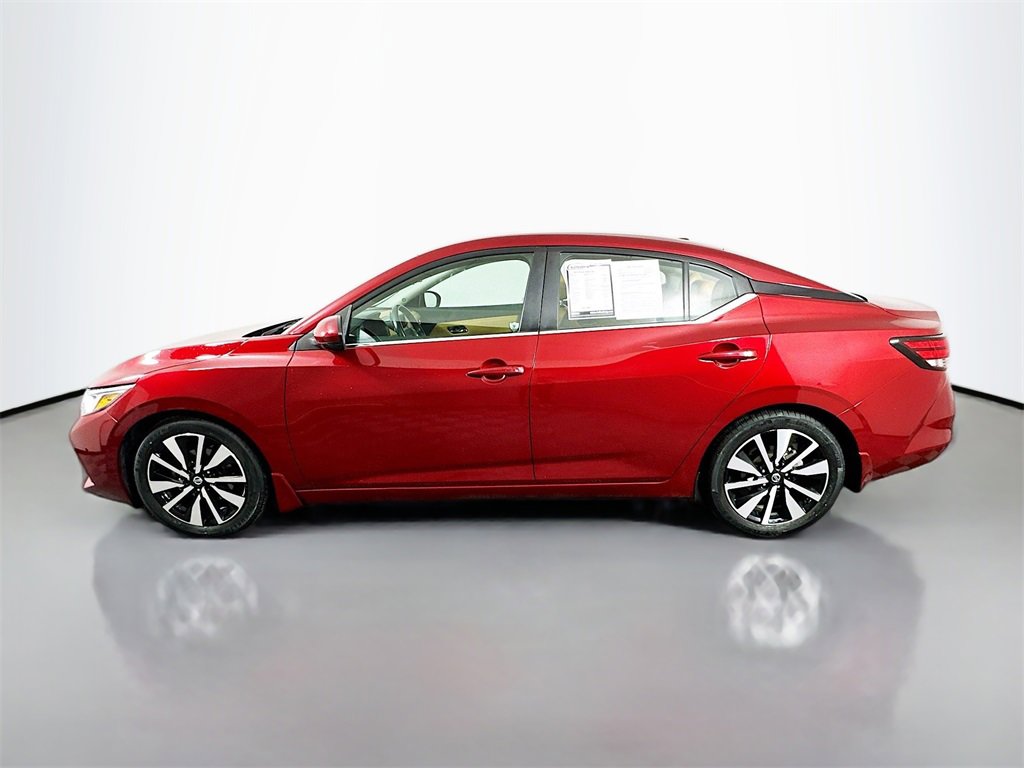 Used 2022 Nissan Sentra SV w/ SV Premium Package image 4