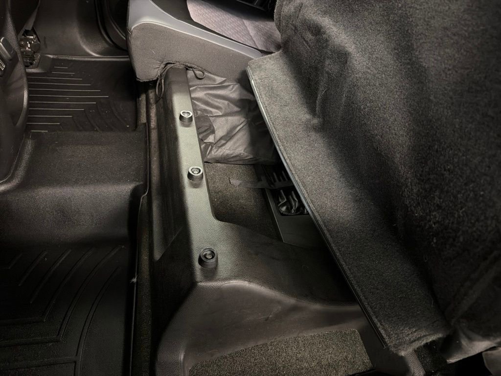 Used 2015 Chevrolet Colorado Z71 AWD/4WD image 30