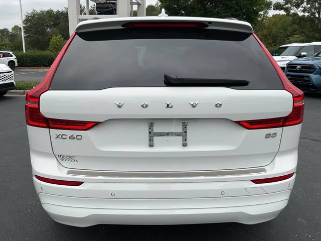 Used 2022 Volvo XC60 B5 Momentum w/ Climate Package FWD image 9