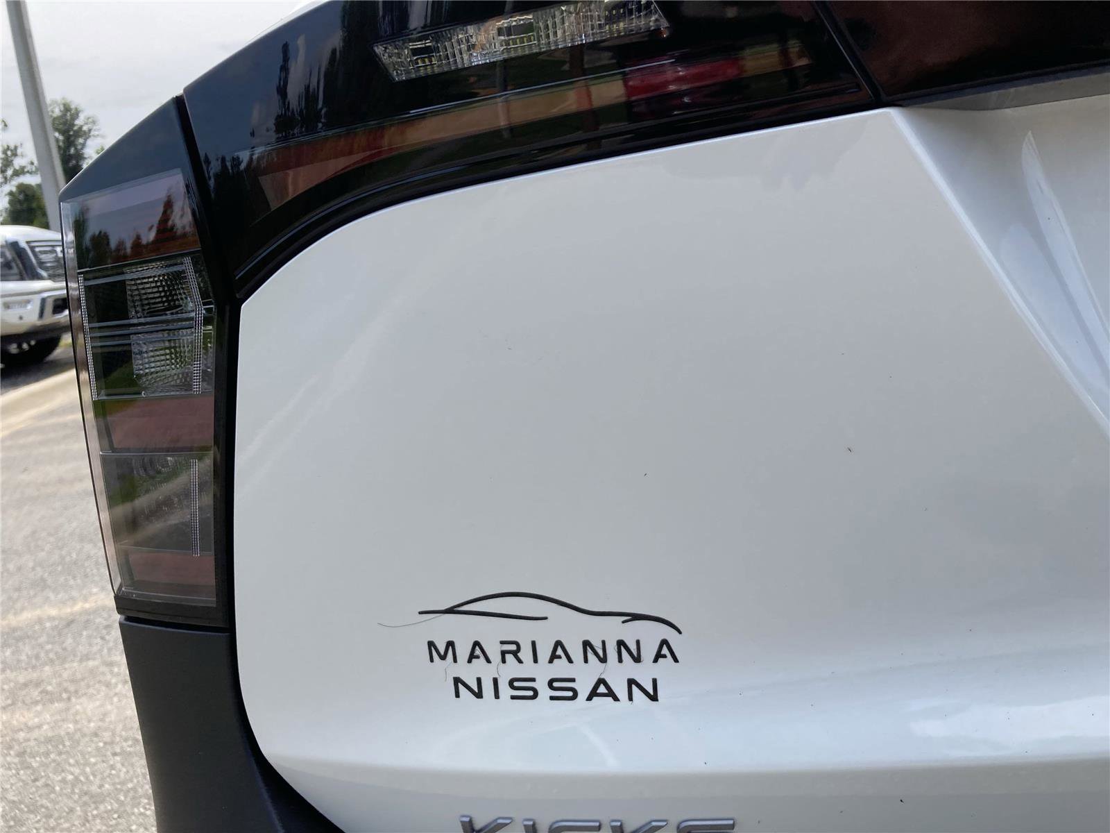 New 2025 Nissan Kicks SR image 11