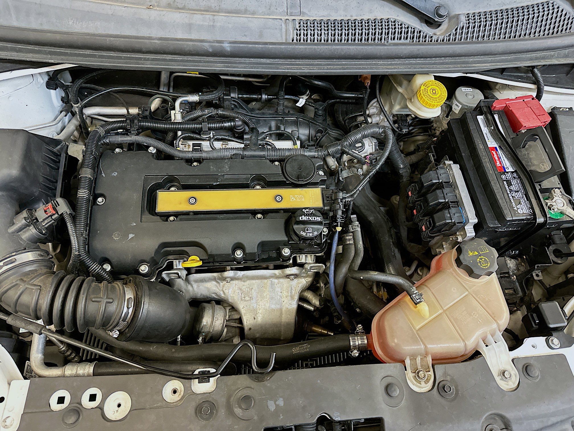 Used 2015 Chevrolet Sonic LTZ image 33