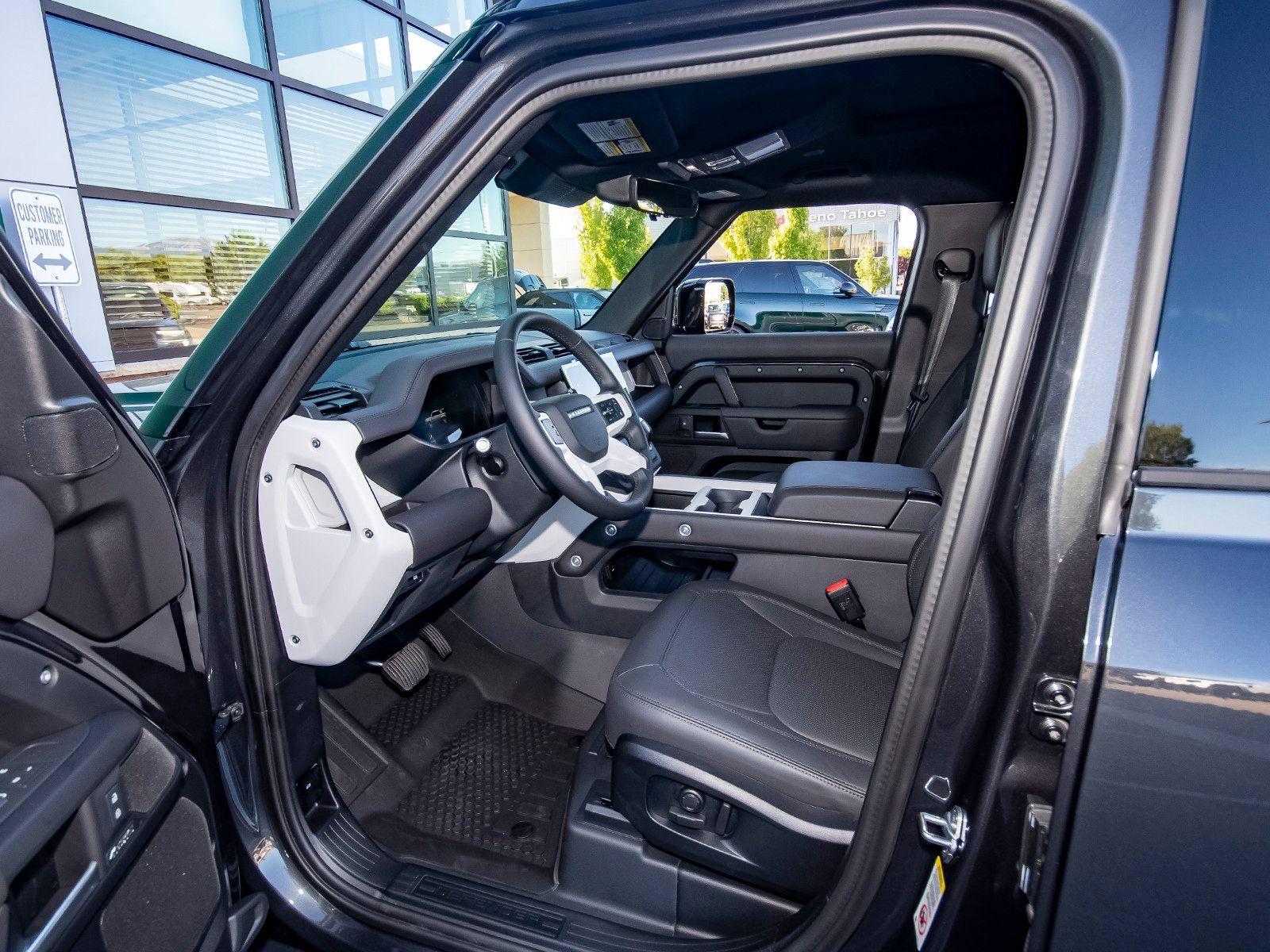 New 2026 Land Rover Defender 110 X-Dynamic SE AWD/4WD image 53