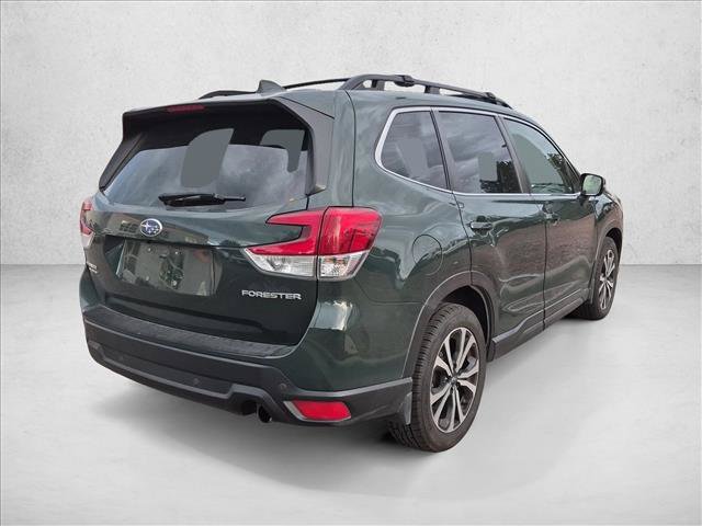 Used 2023 Subaru Forester Limited AWD/4WD image 5