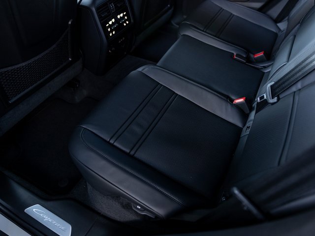 New 2026 Porsche Cayenne S image 41