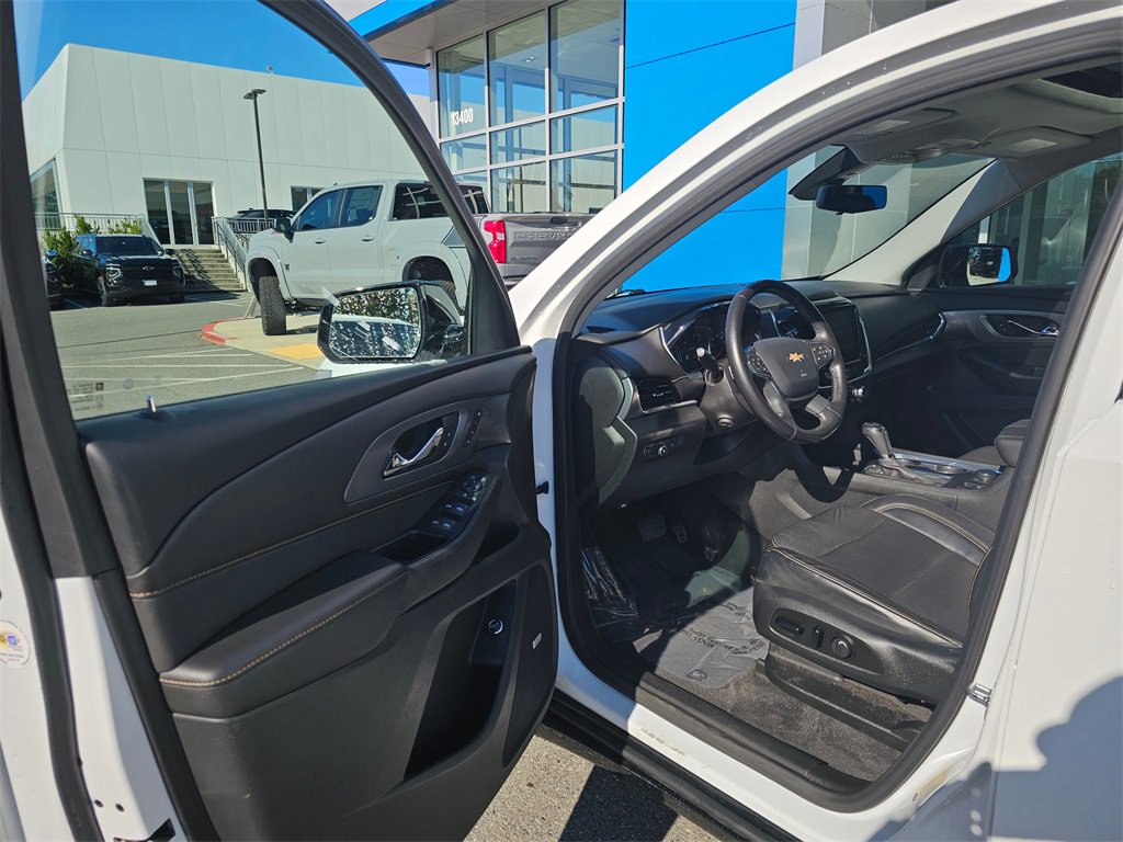 Used 2020 Chevrolet Traverse Premier w/ Redline Edition image 22