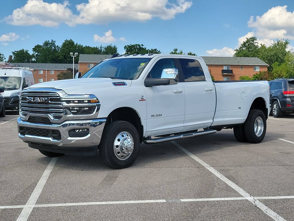 New 2026 RAM 3500 Laramie AWD/4WD image 2