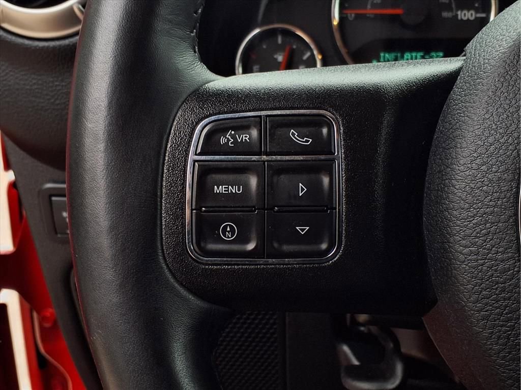 Used 2018 Jeep Wrangler Rubicon w/ Power Convenience Group image 15