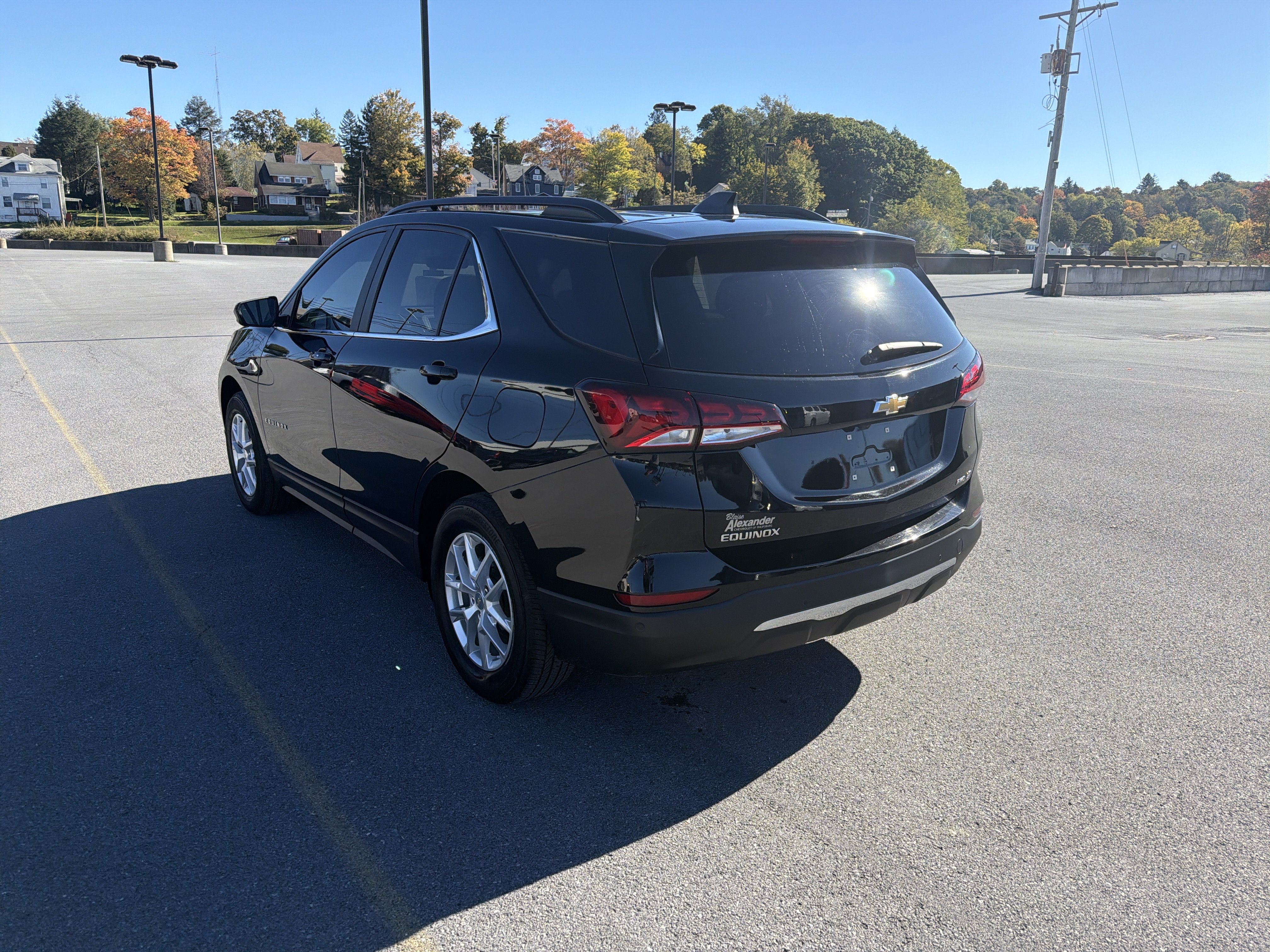 Used 2023 Chevrolet Equinox LT AWD/4WD image 4