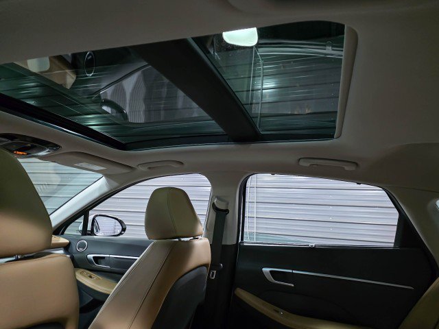 Used 2025 Hyundai Sonata Limited FWD image 20