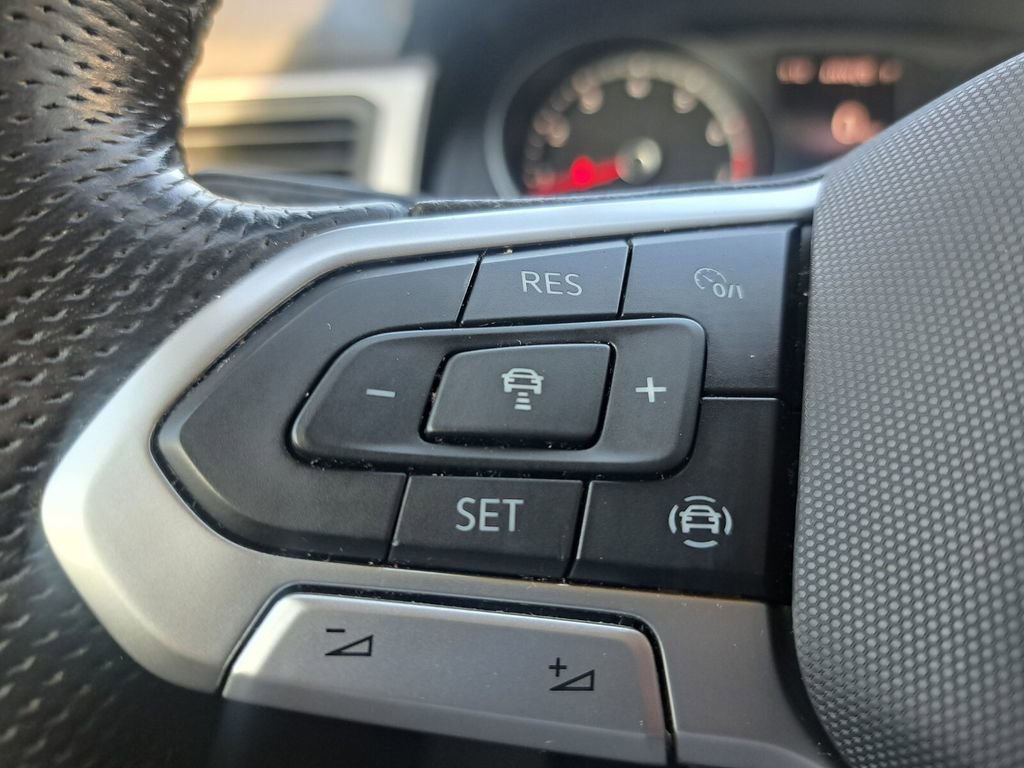 Used 2021 Volkswagen Atlas SE image 15