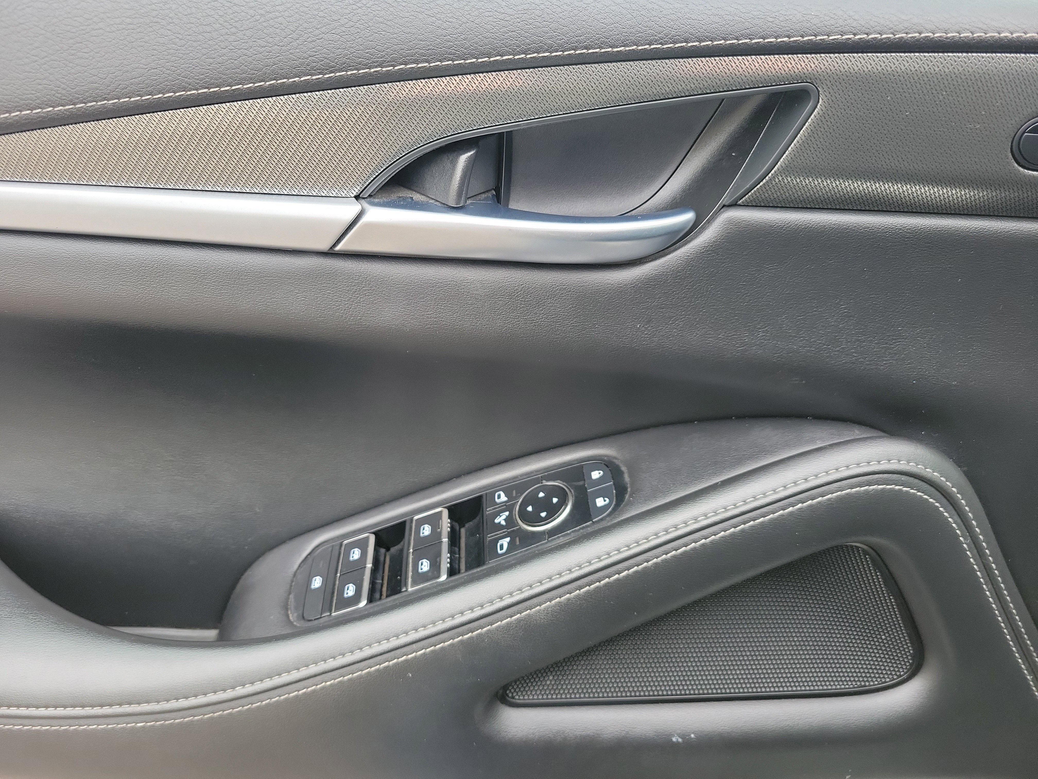 Used 2022 INFINITI QX60 Luxe w/ Cargo Package image 12