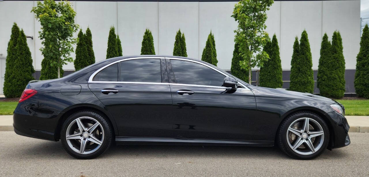 Used 2017 Mercedes-Benz E 300 4MATIC image 5