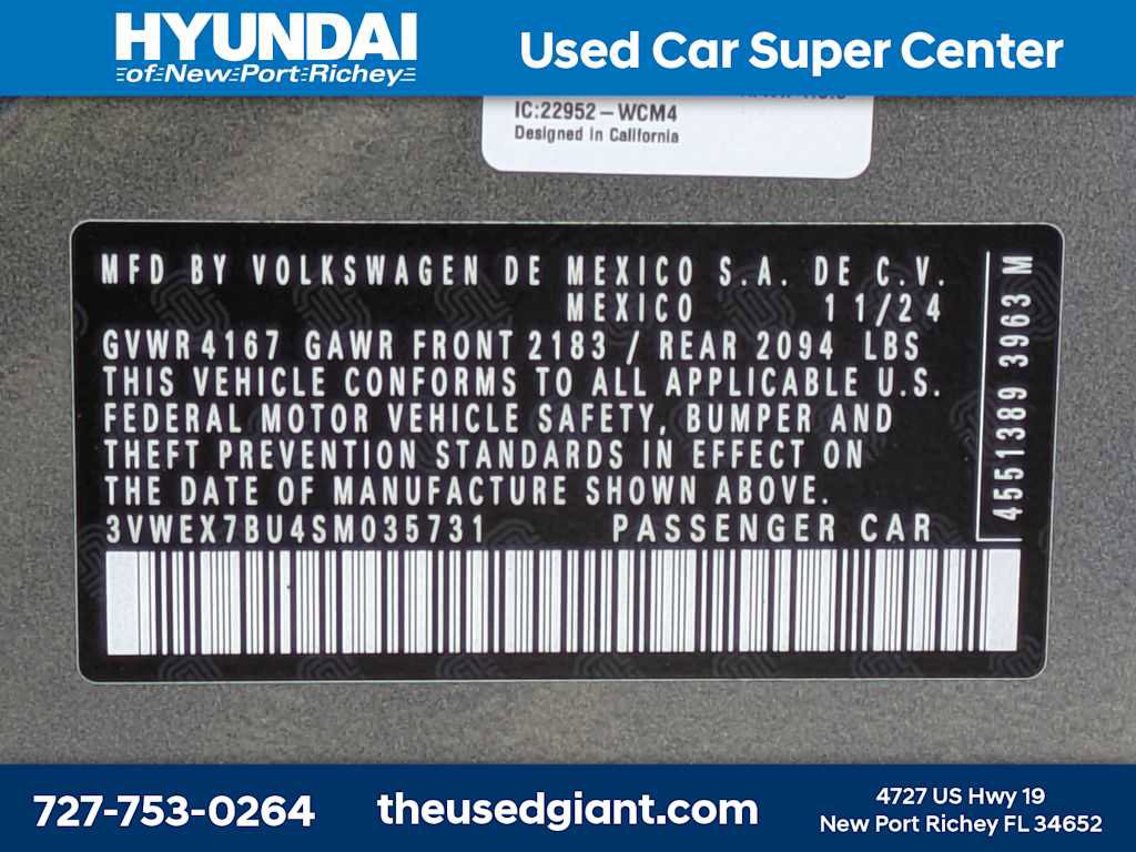 Used 2025 Volkswagen Jetta SE image 38