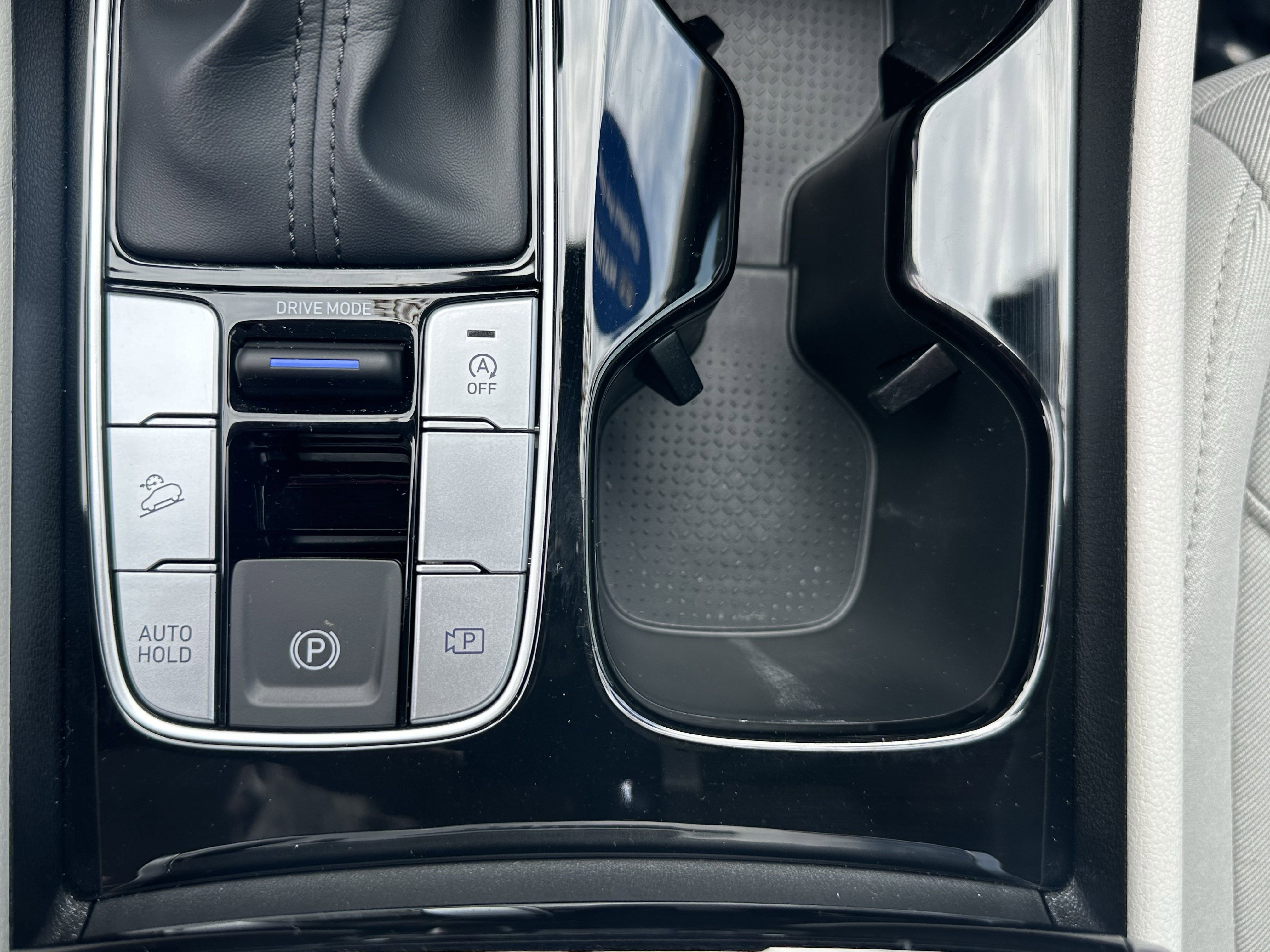 Used 2025 Hyundai Tucson SE image 33