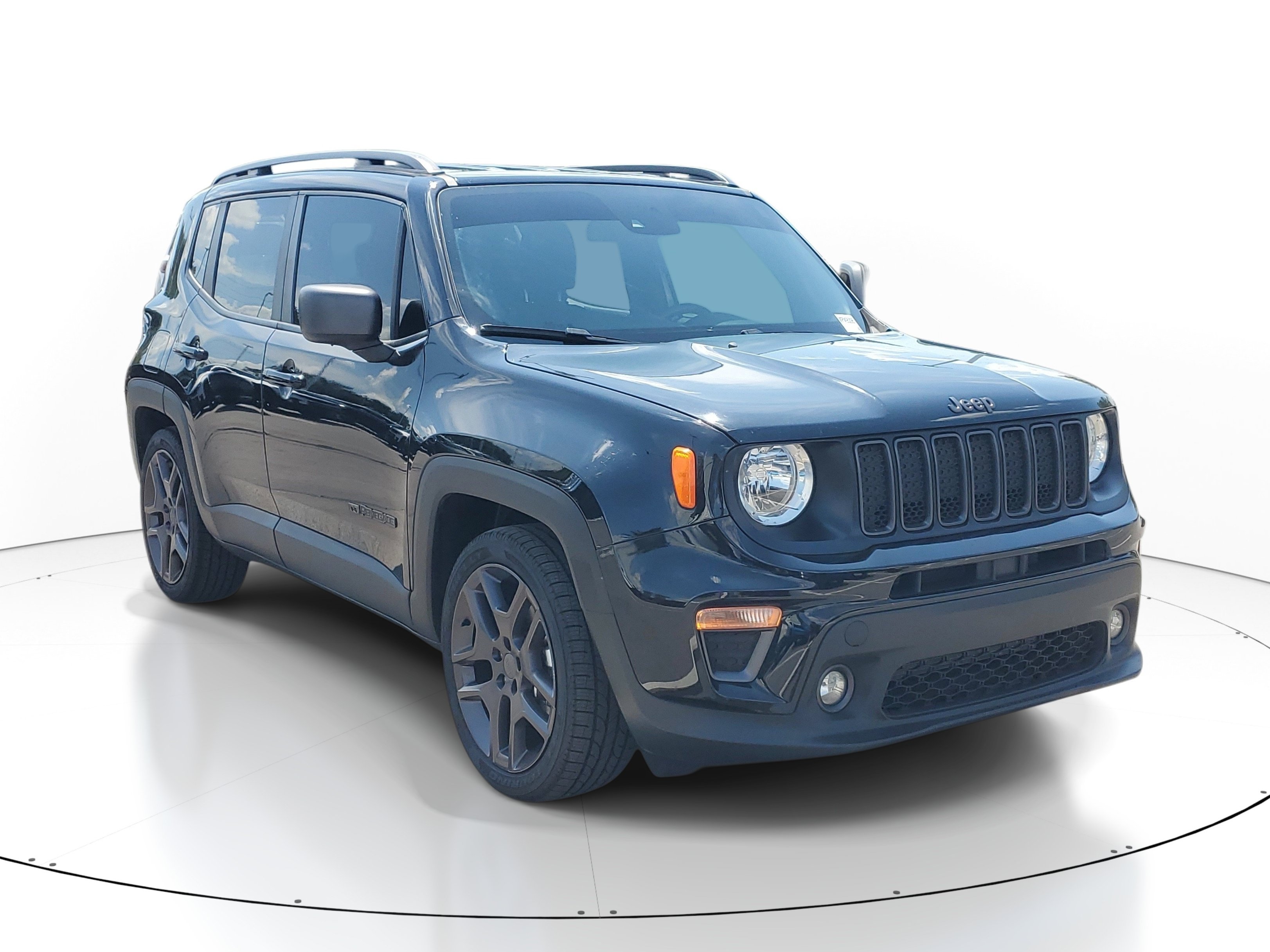 Used 2021 Jeep Renegade Latitude w/ Convenience Group FWD image 2