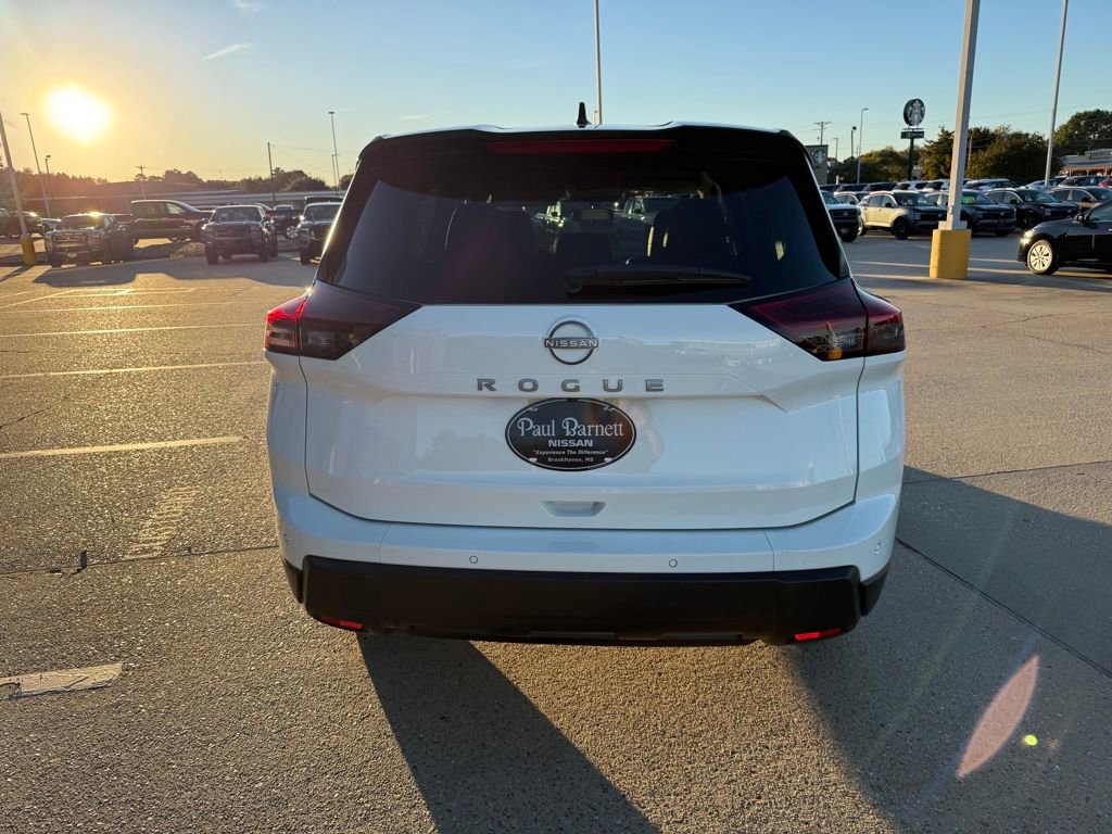 New 2026 Nissan Rogue S image 10