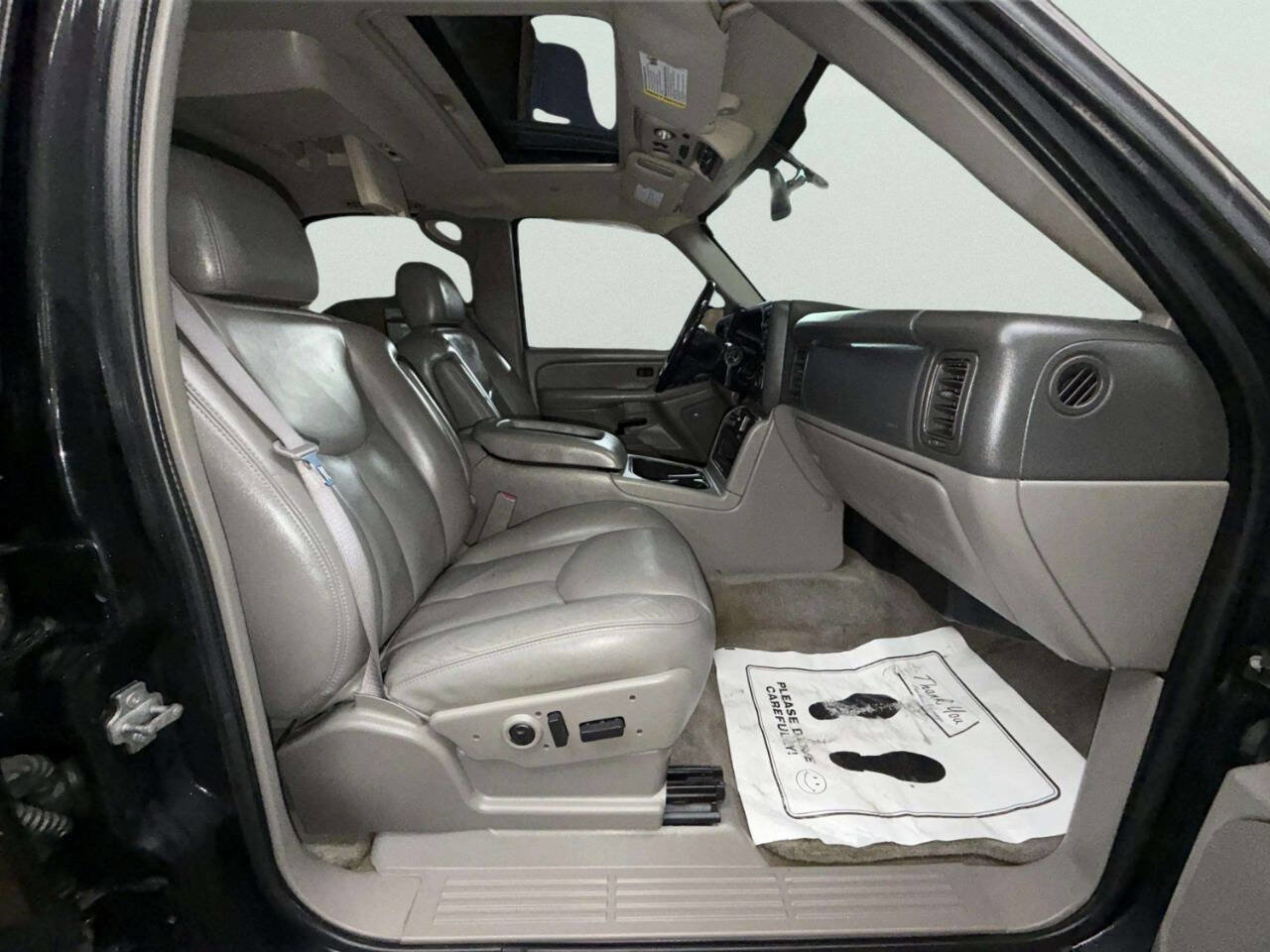 Used 2005 Chevrolet Tahoe Z71 w/ Preferred Equipment Group image 30