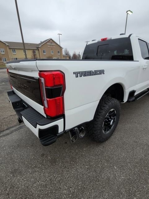 New 2026 Ford F350 Platinum w/ Tremor Off-Road Package image 14