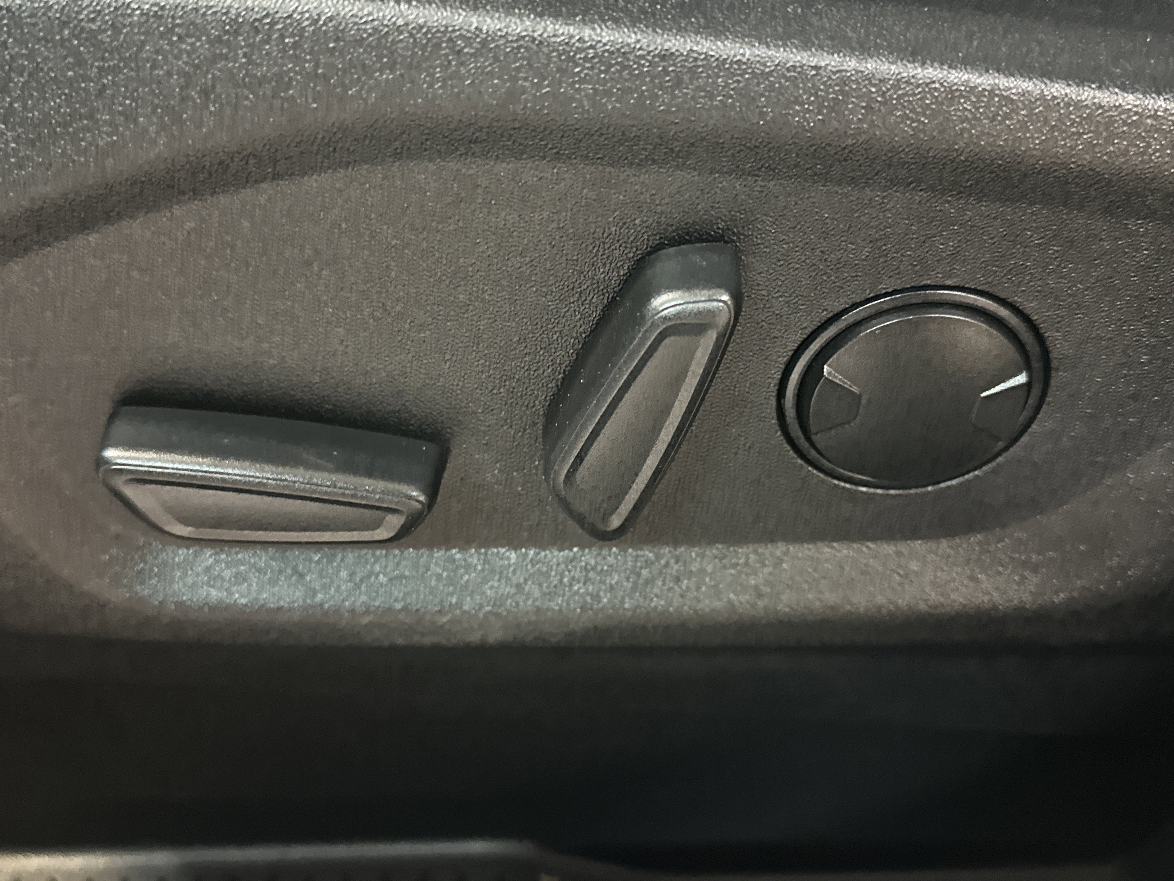 Used 2022 Ford Edge SEL w/ Convenience Package image 23