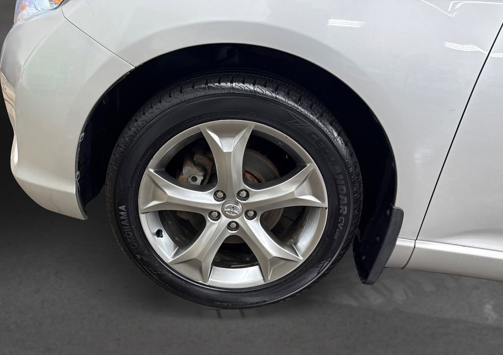 Used 2012 Toyota Venza Limited AWD/4WD image 12