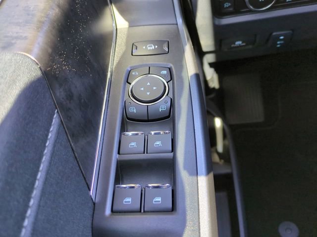 New 2026 Ford F250 Lariat w/ Black Appearance Package image 25