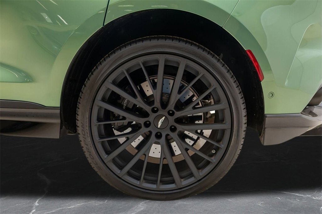 New 2025 Aston Martin DBX 707 image 41