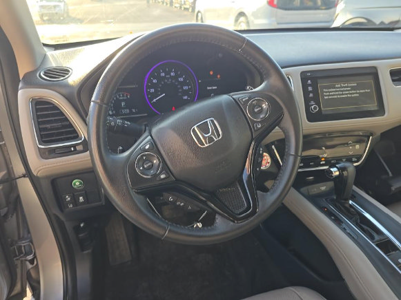 Used 2021 Honda HR-V EX-L image 10
