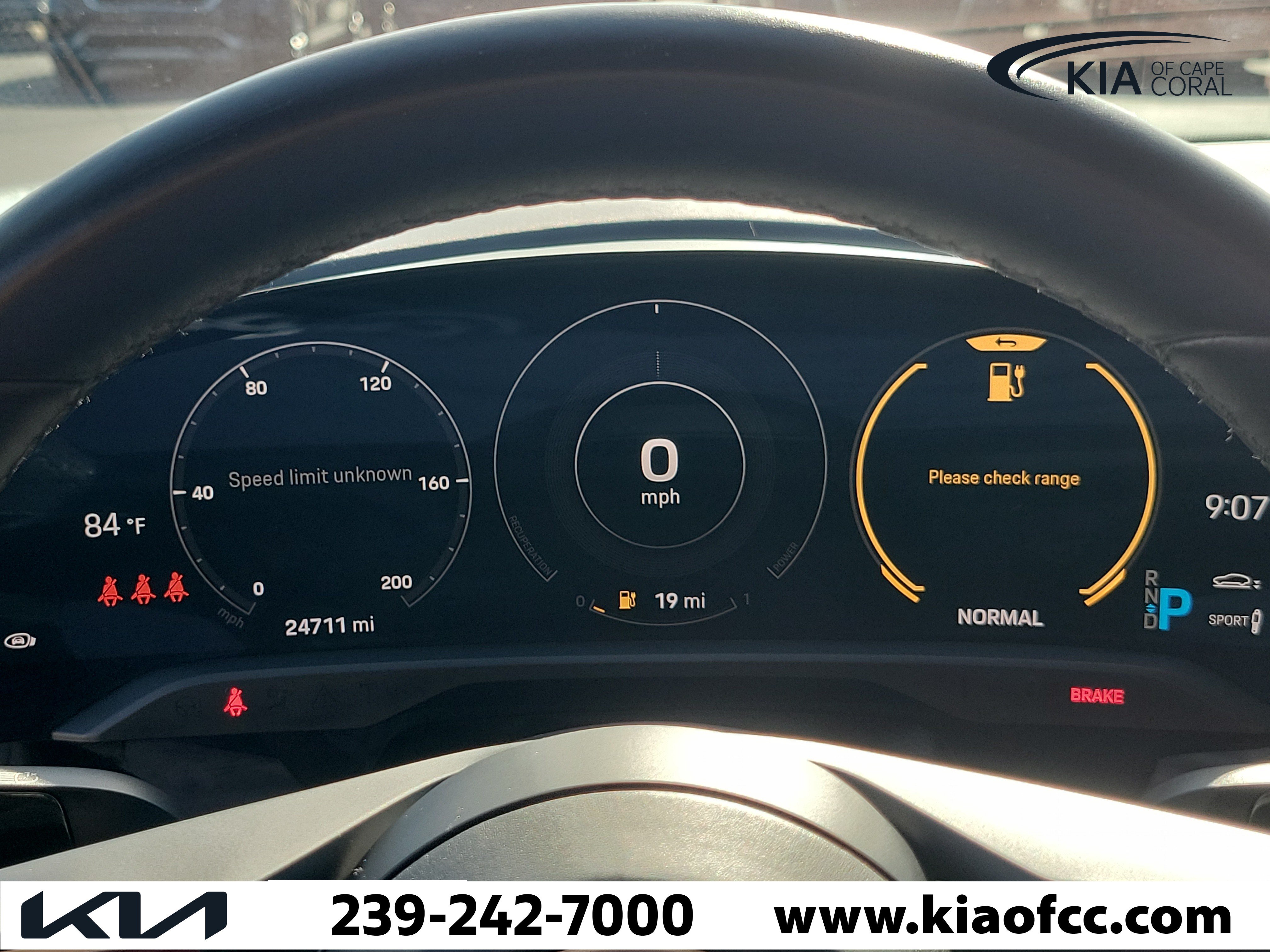 Used 2020 Porsche Taycan Turbo AWD/4WD image 27