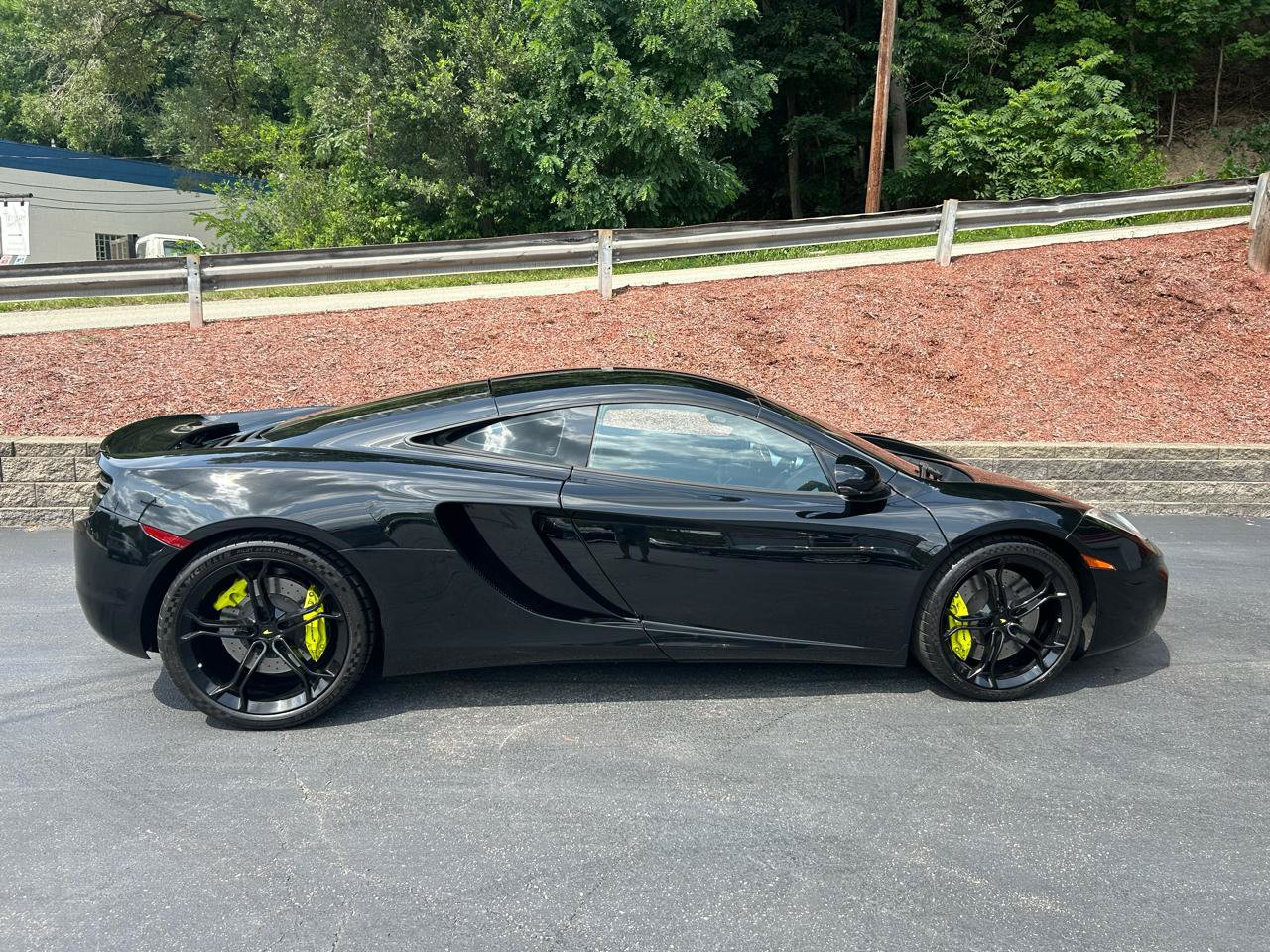 Used 2012 McLaren MP4-12C Coupe RWD image 9