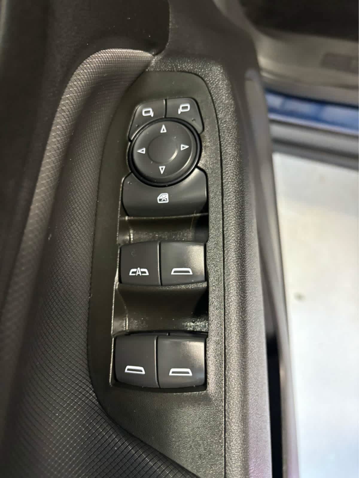 Used 2022 Chevrolet Equinox RS AWD/4WD image 27