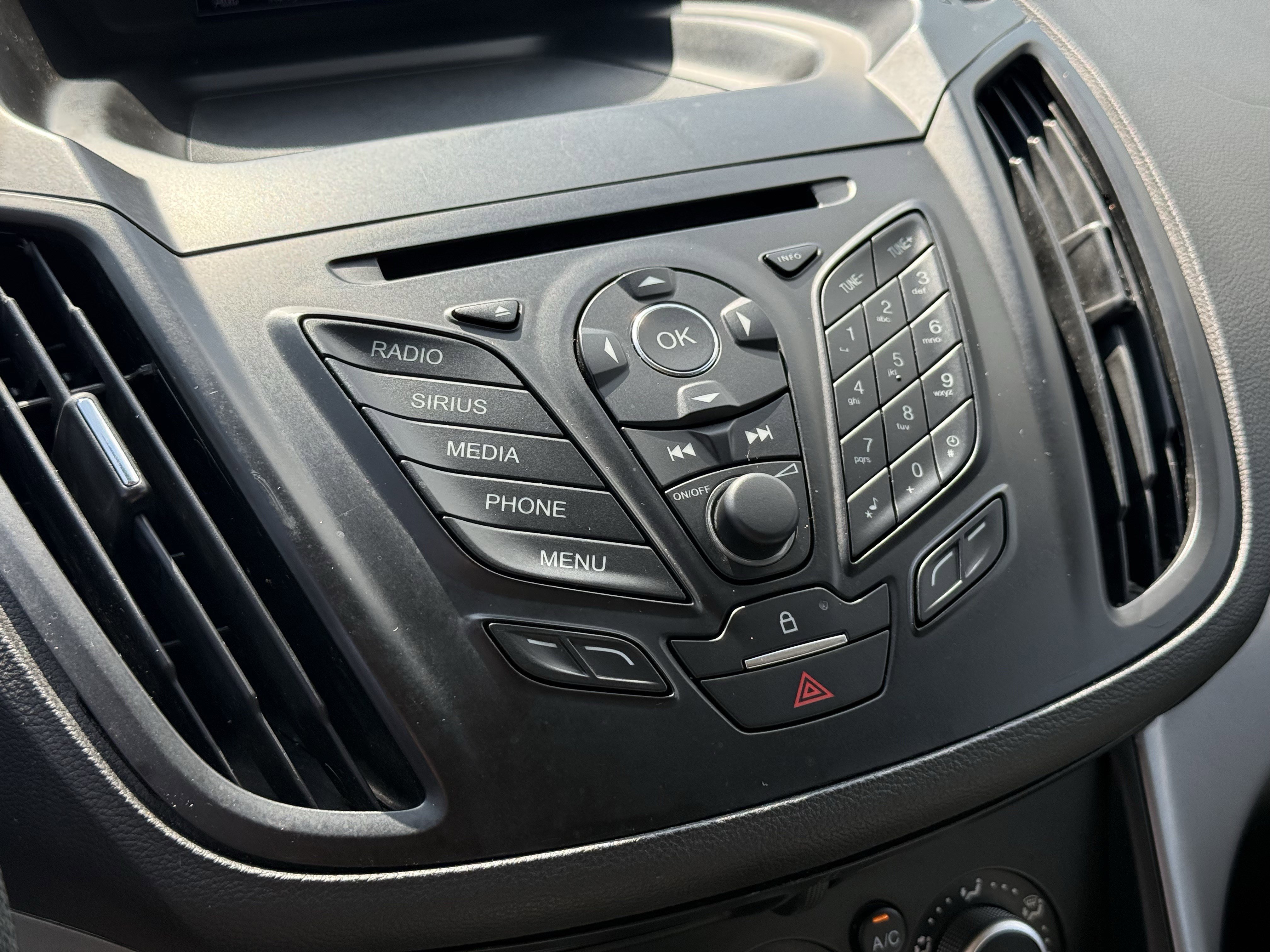 Used 2016 Ford Escape SE image 22