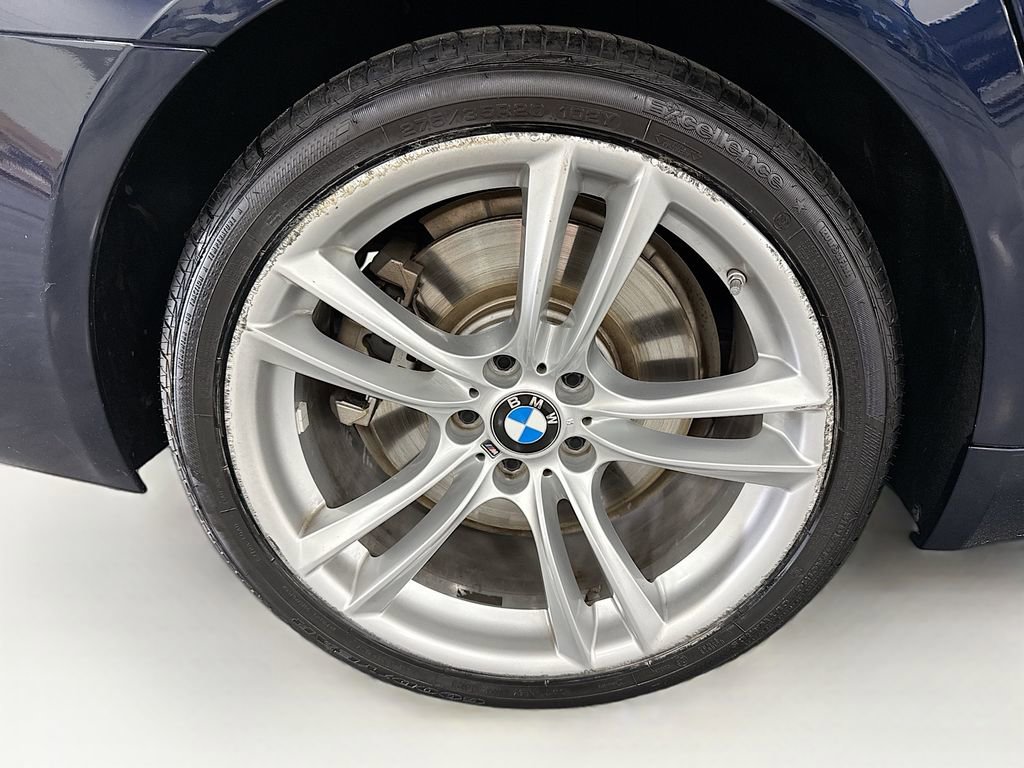 Used 2015 BMW 750Li image 32