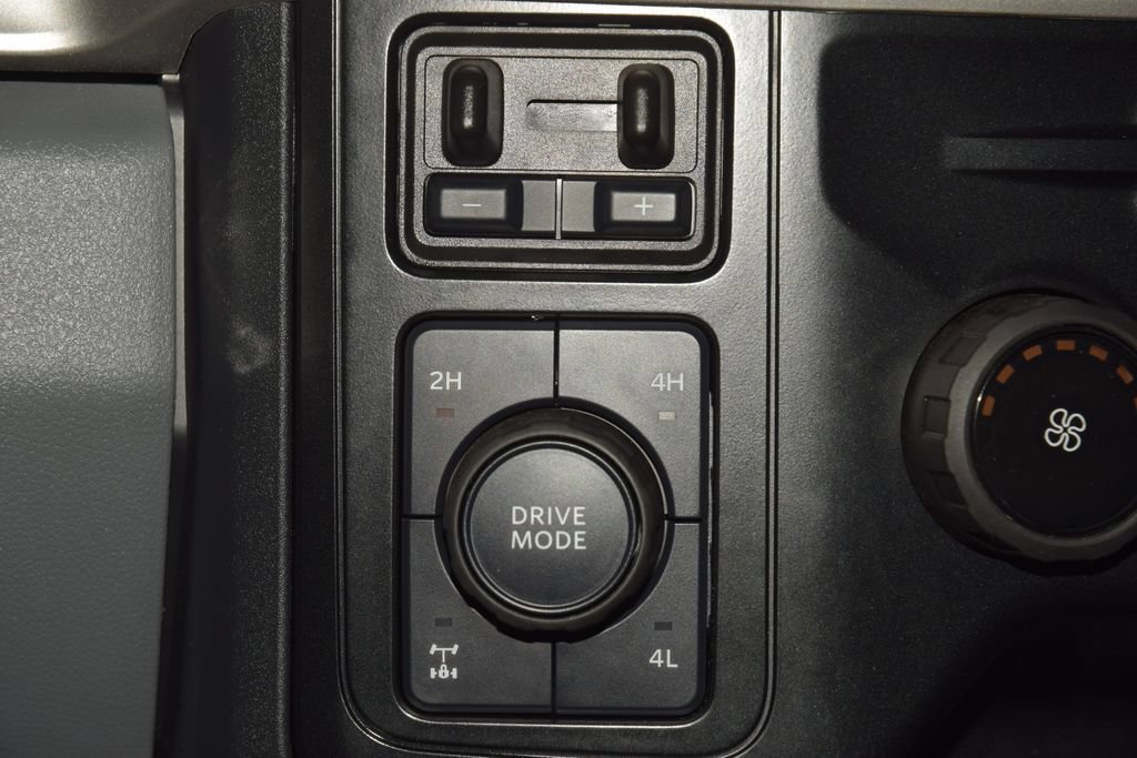 Used 2024 Ford F250 XL w/ STX Appearance Package AWD/4WD image 26