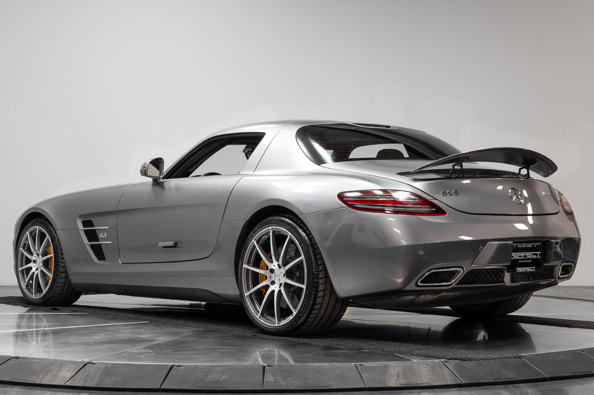 Used 2012 Mercedes-Benz SLS AMG Coupe image 55
