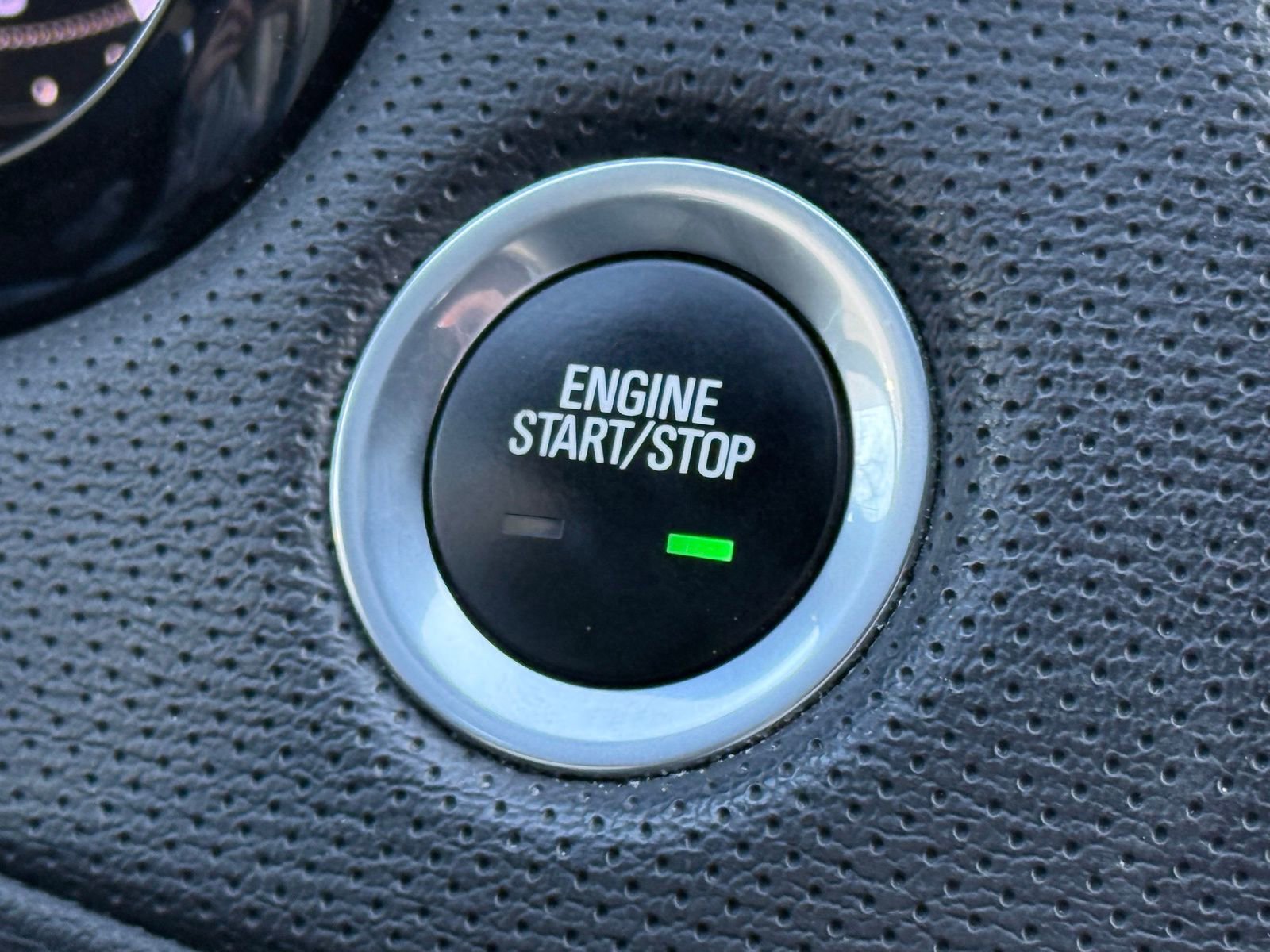 Used 2017 Cadillac XT5 FWD image 28