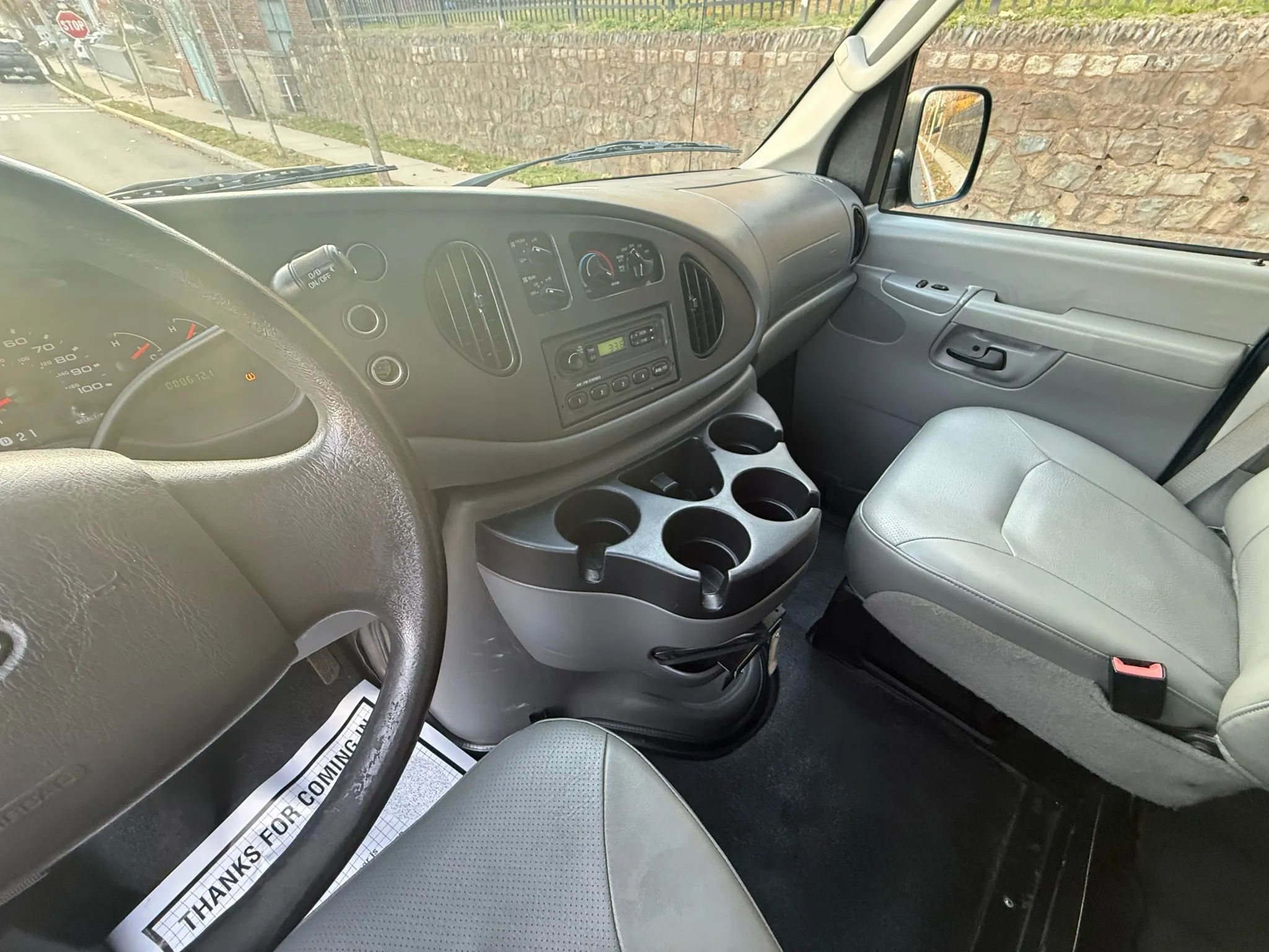 Used 2008 Ford E-350 and Econoline 350 XLT image 22