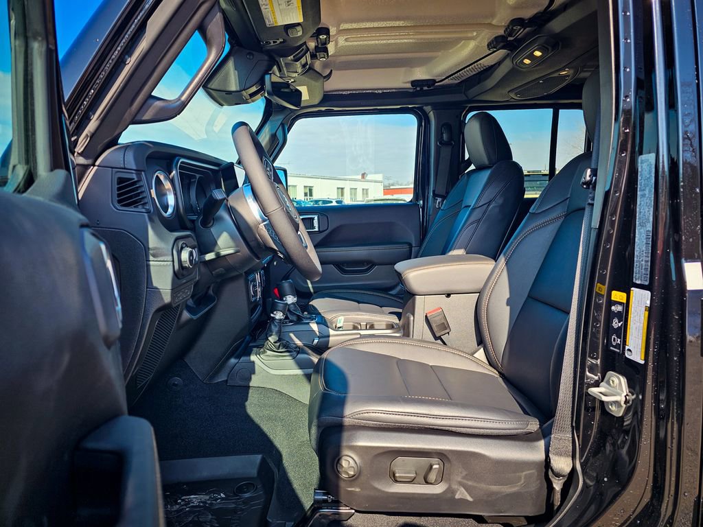 New 2026 Jeep Wrangler Sahara image 10