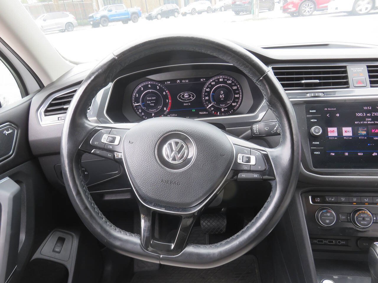 Used 2018 Volkswagen Tiguan SEL Premium AWD/4WD image 13