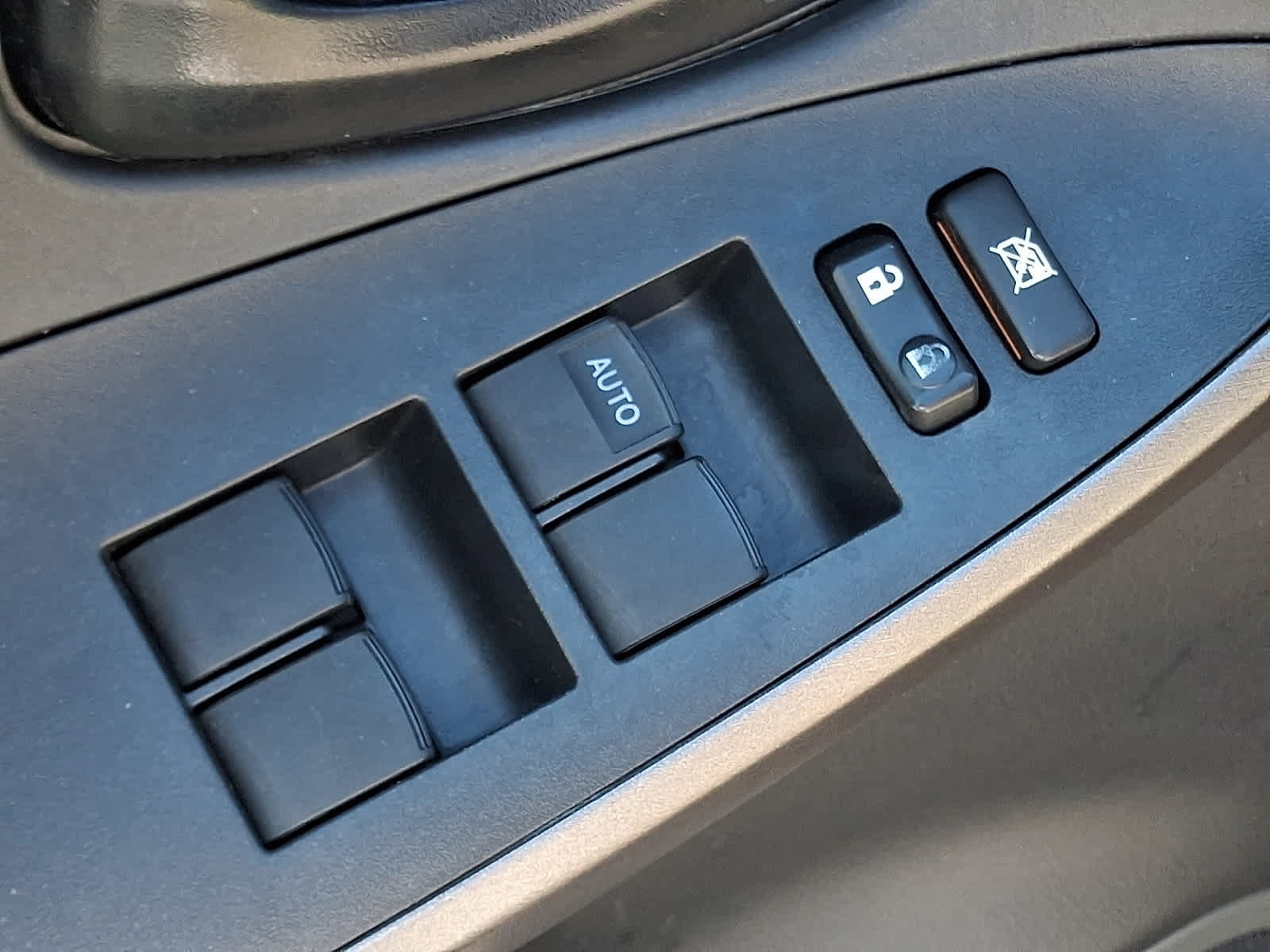 Used 2012 Toyota RAV4 Limited w/ Navigation Value Pkg AWD/4WD image 28