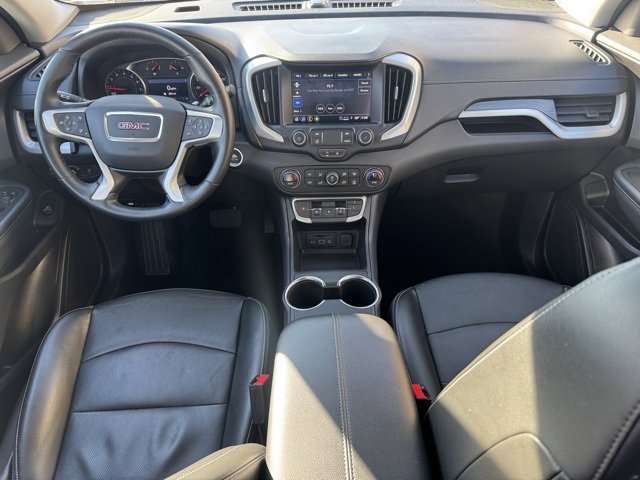 Used 2024 GMC Terrain SLT image 16
