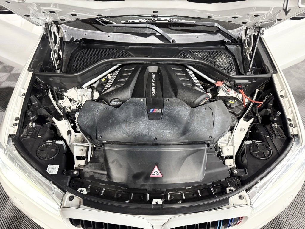 Used 2015 BMW X5 M image 9