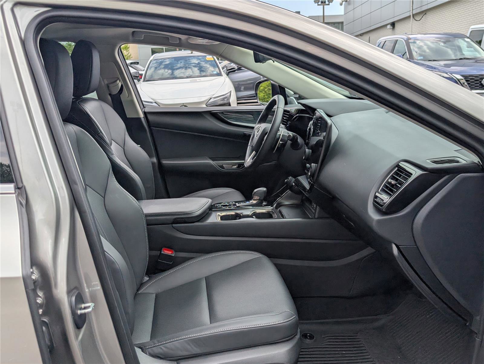 Used 2025 Lexus NX 350 AWD w/ Accessory Package (2T) image 11