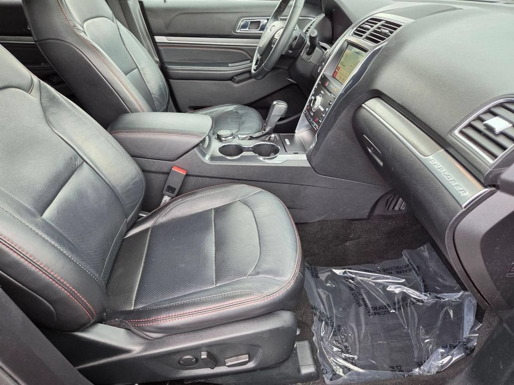 Used 2019 Ford Explorer Sport AWD/4WD image 32