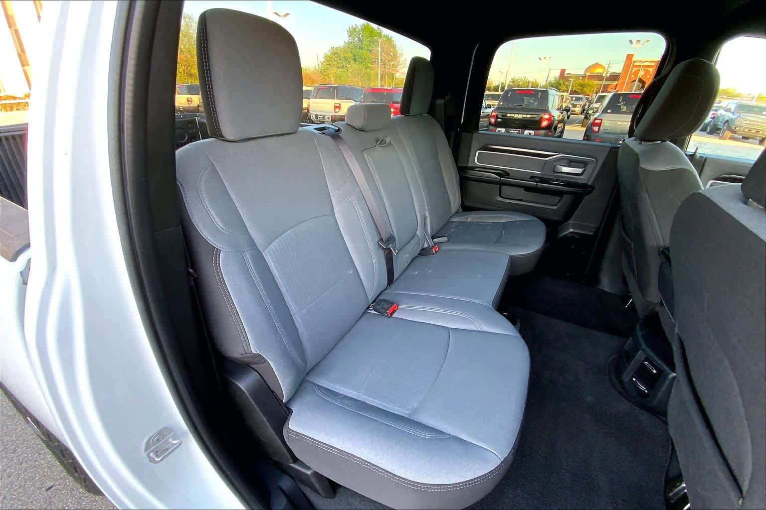 Used 2023 RAM 2500 Big Horn w/ Level 1 Equipment Group AWD/4WD image 20