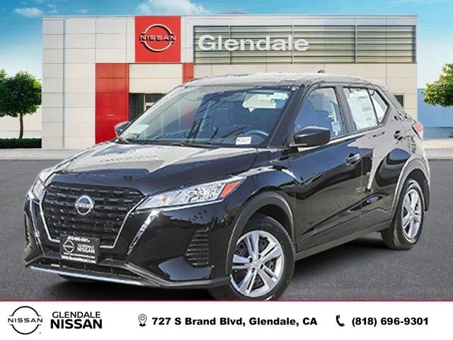 New 2025 Nissan Kicks Play S
